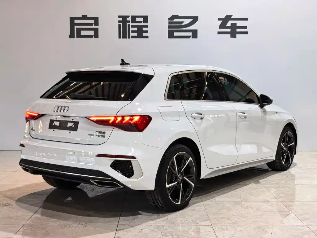 Audi A3 2022 из CN, фото 7