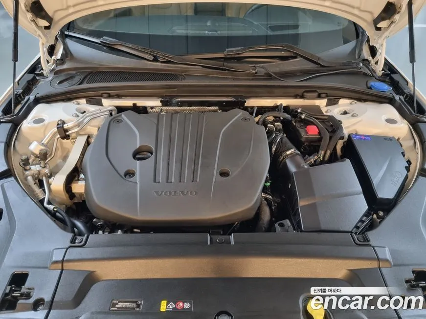 Volvo V90 2024 из KR, фото 6