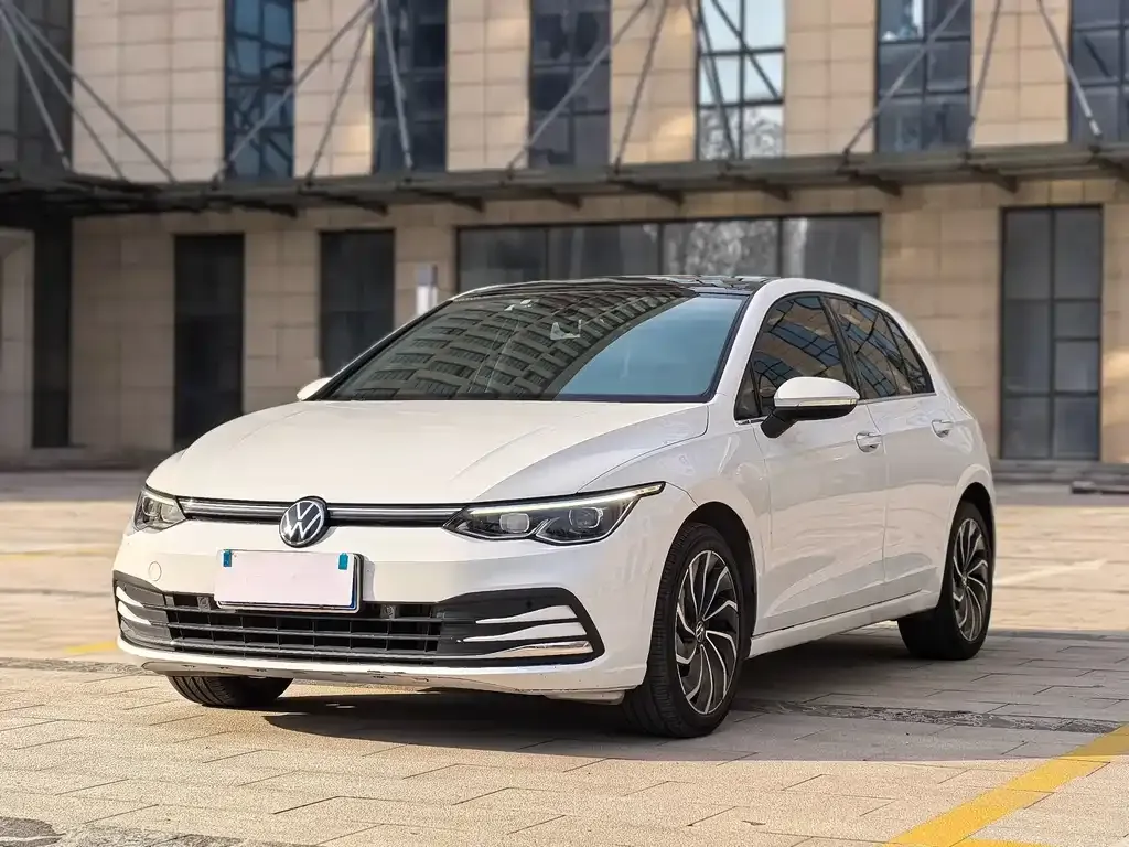 Volkswagen Golf 2022 из CN, фото 1
