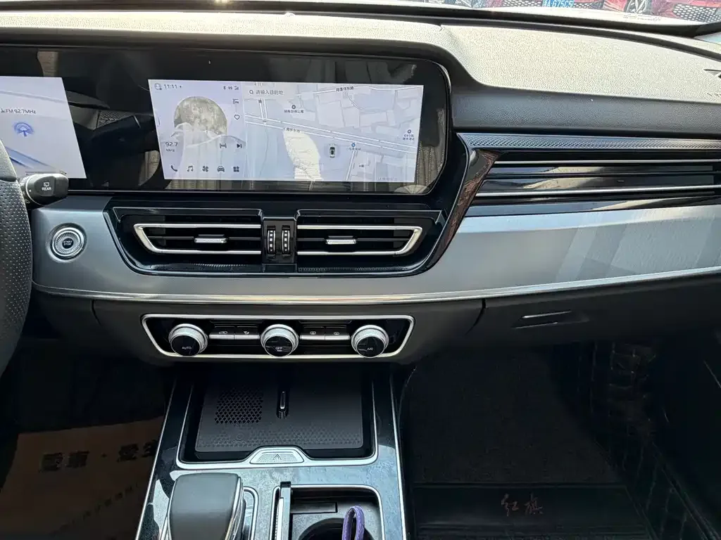 Hongqi HS5 2023 из CN, фото 6