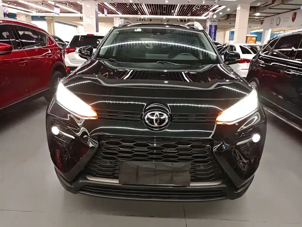 Toyota Wildlander 2024 из CN, фото 3