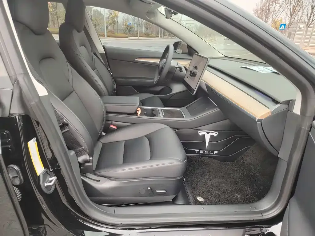 Tesla Model 3 2023 из CN, фото 5