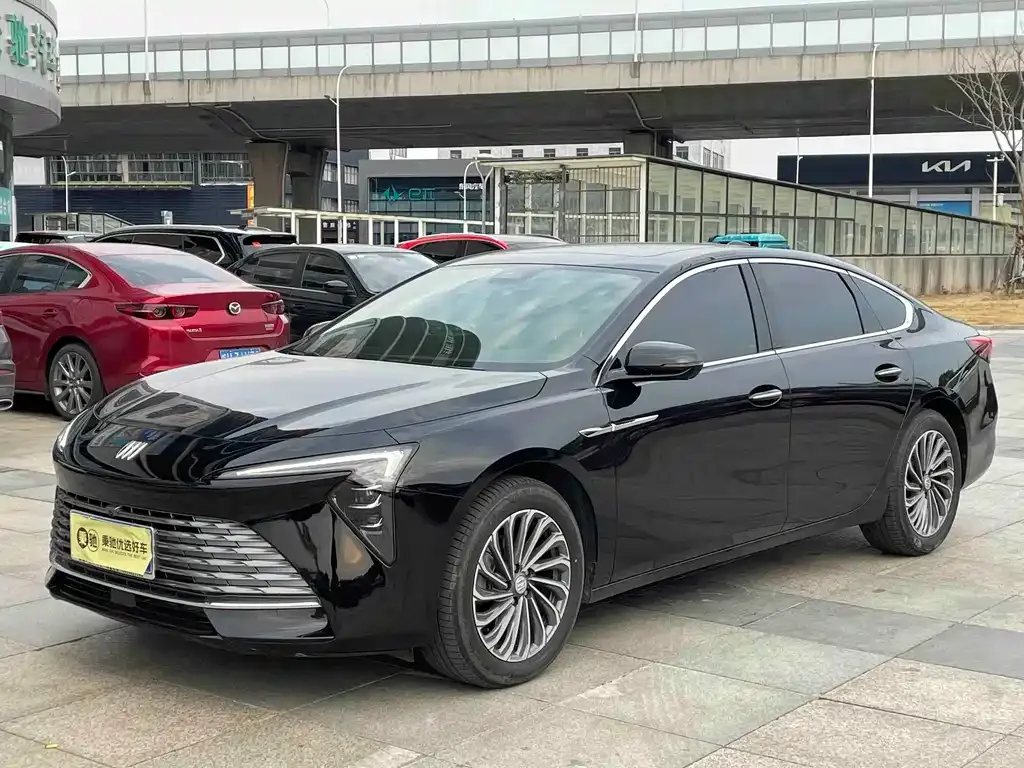 Buick LaCrosse 2024 из CN, фото 1