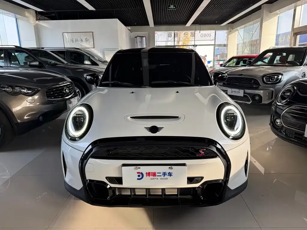 MINI Cooper (3-door) 2023 из CN, фото 3
