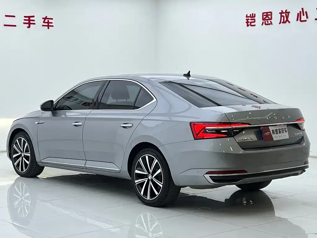 Skoda Superb 2021 из CN, фото 2