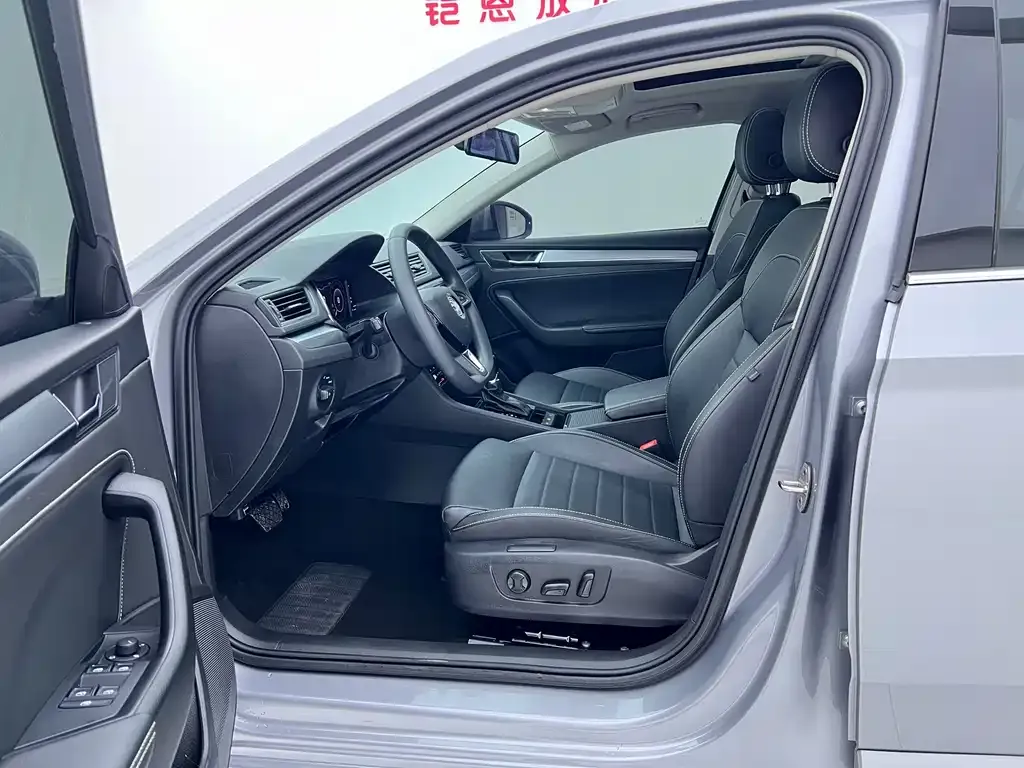 Skoda Superb 2021 из CN, фото 7