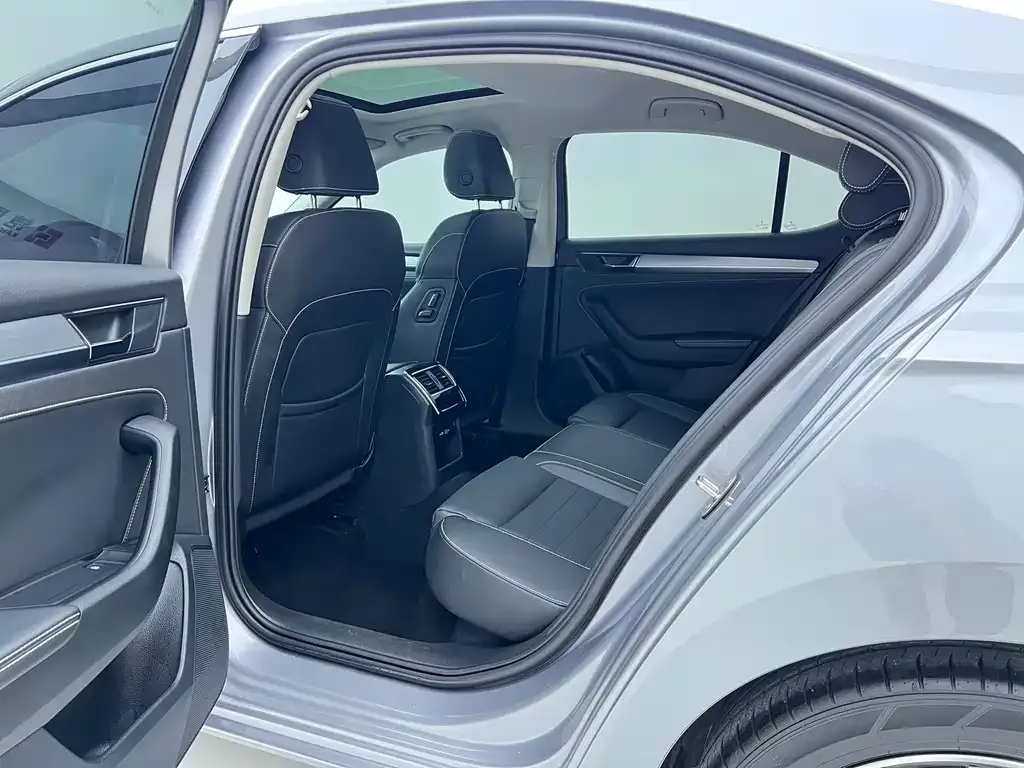 Skoda Superb 2021 из CN, фото 6
