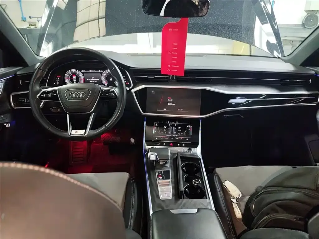 Audi A6L 2024 из CN, фото 3