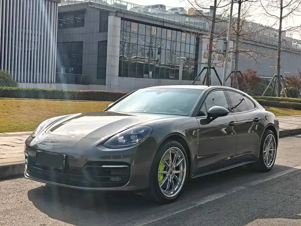 Porsche Panamera Hybrid 2022 из CN, фото 1