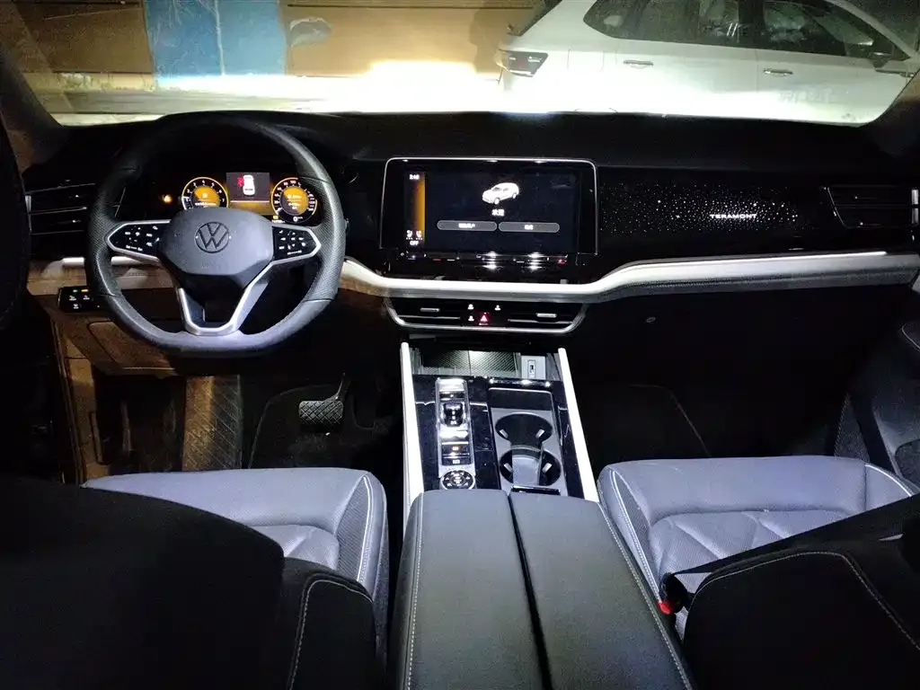Volkswagen Teramont 2024 из CN, фото 9