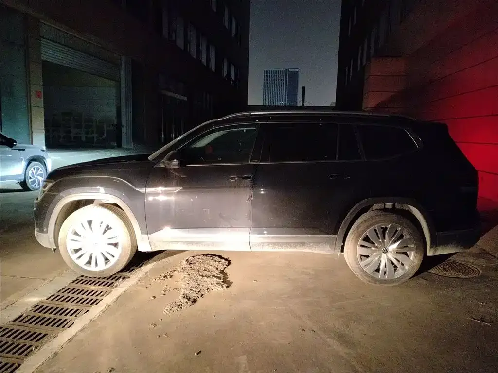 Volkswagen Teramont 2024 из CN, фото 8