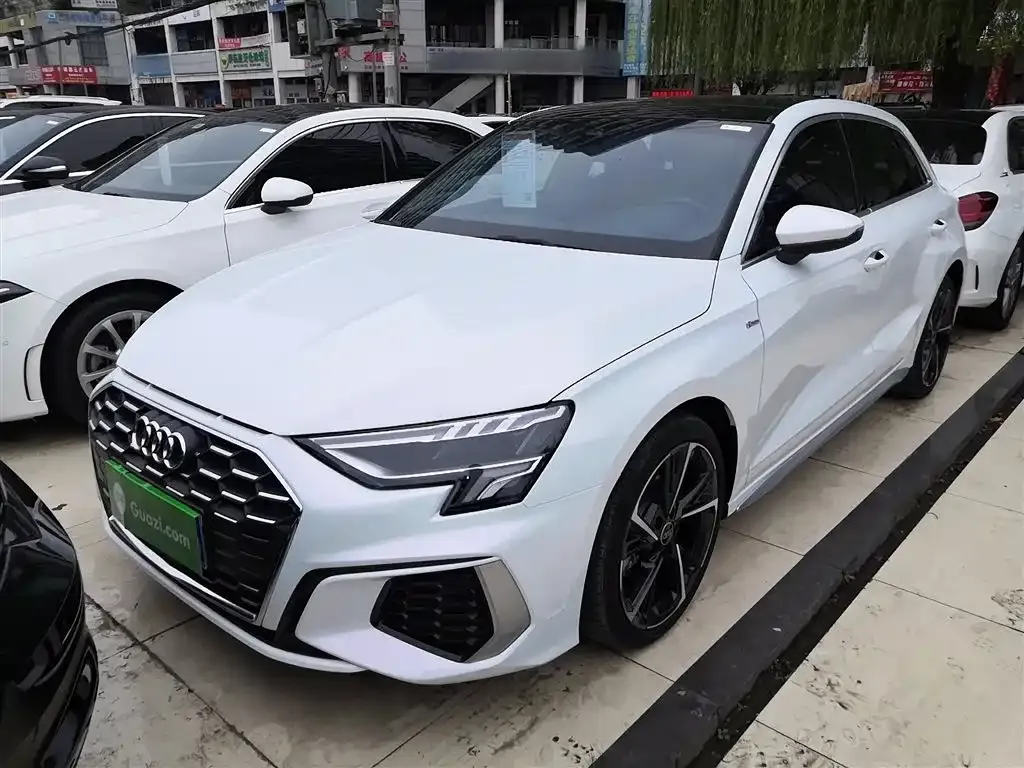Audi A3 2022 из CN, фото 1