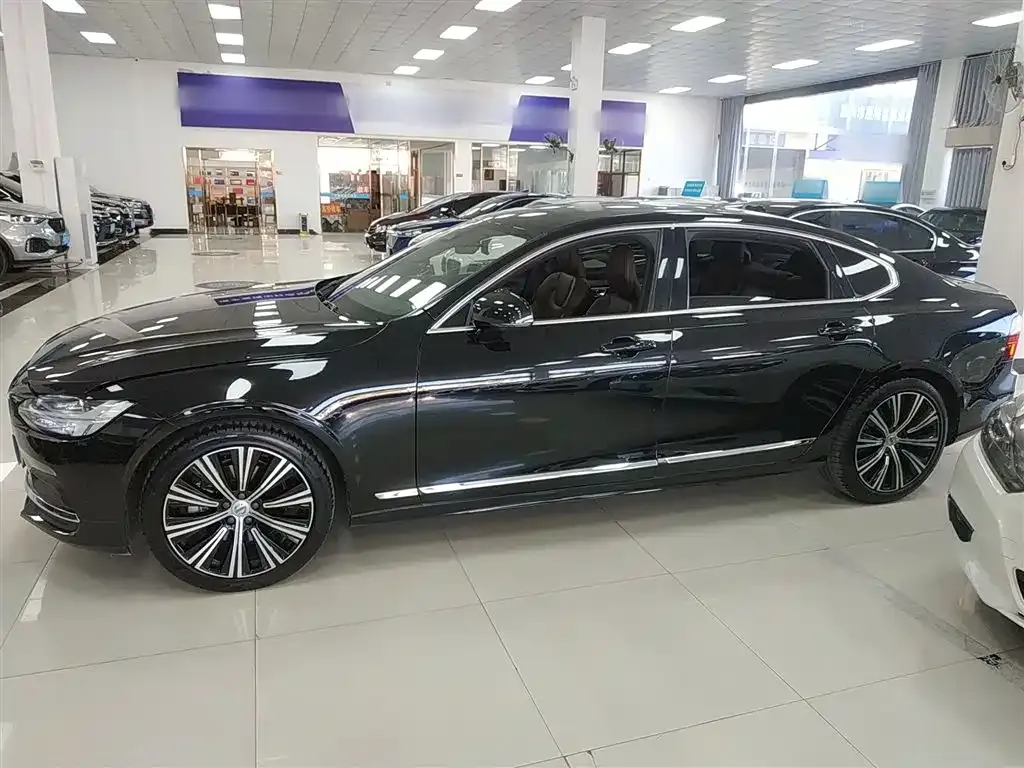 Volvo S90 2024 из CN, фото 10