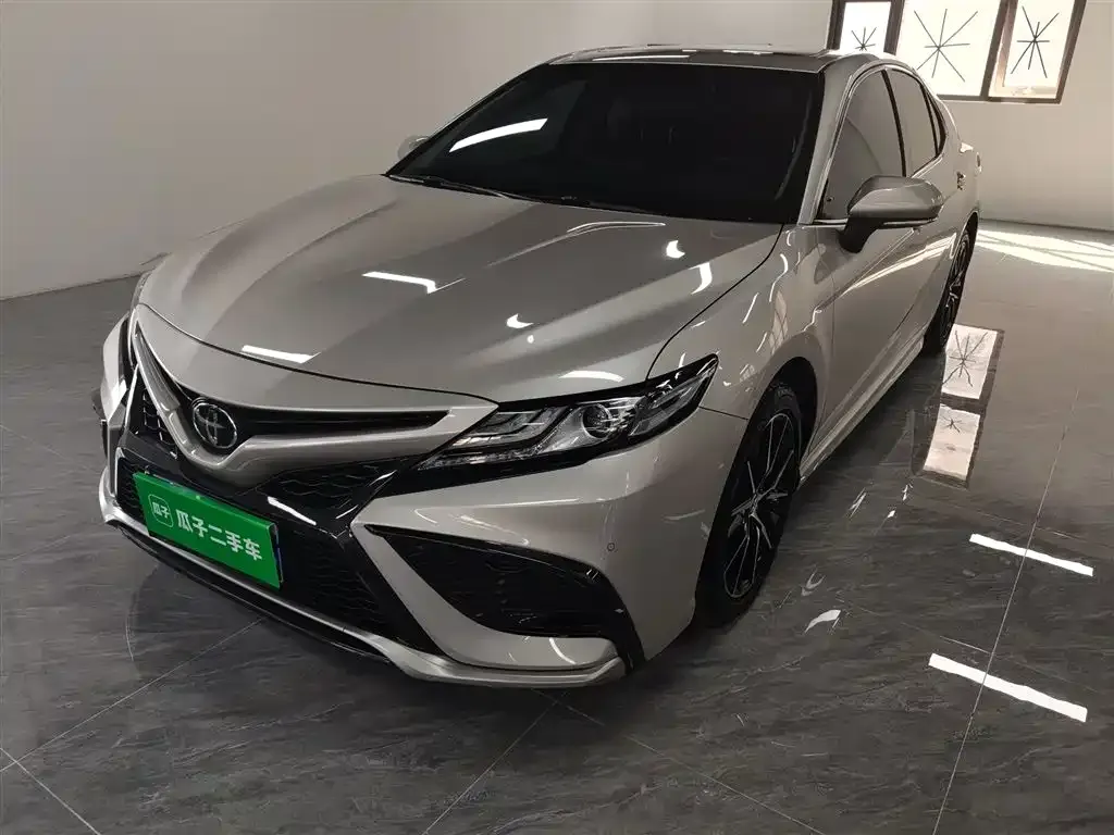 Toyota Camry 2022 из CN, фото 2