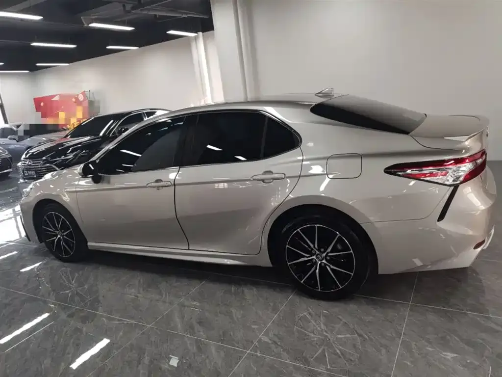 Toyota Camry 2022 из CN, фото 5