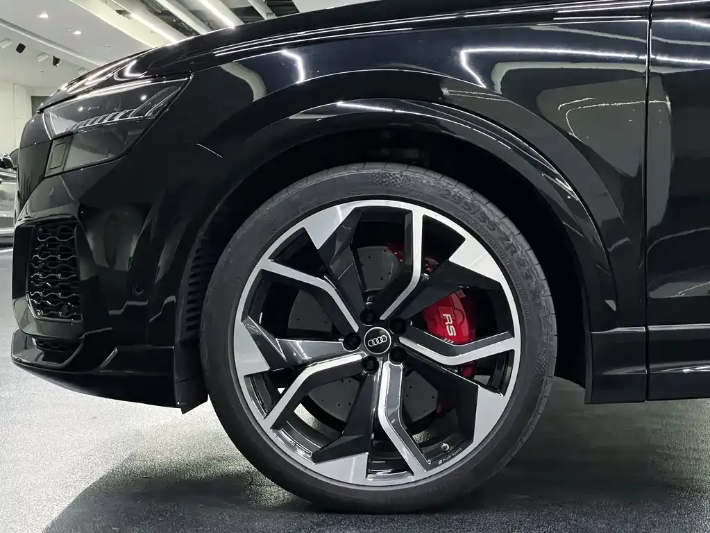 Audi RS Q8 2022 из CN, фото 3