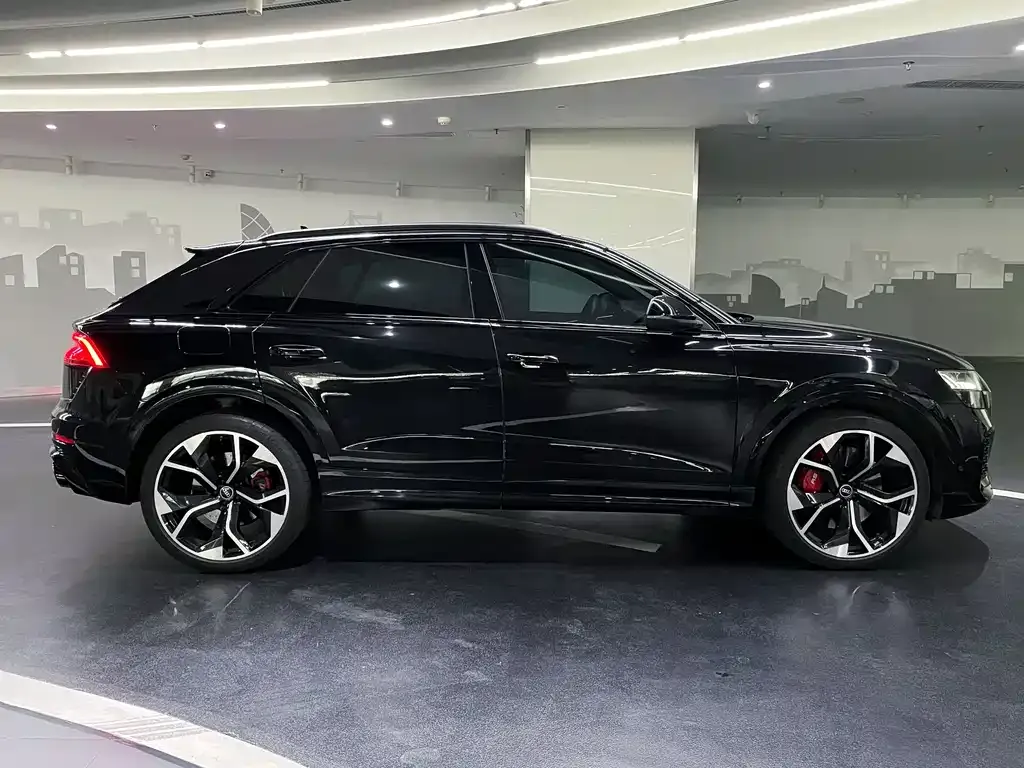 Audi RS Q8 2022 из CN, фото 6