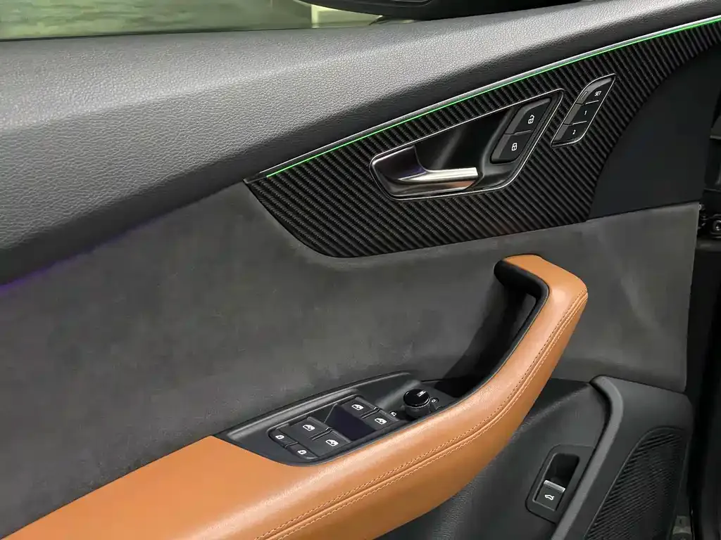 Audi RS Q8 2022 из CN, фото 10