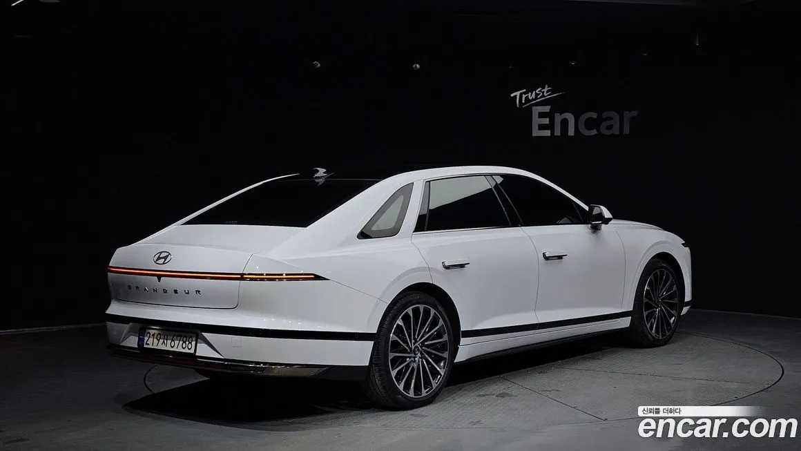 Hyundai Grandeur 2023 из KR, фото 4