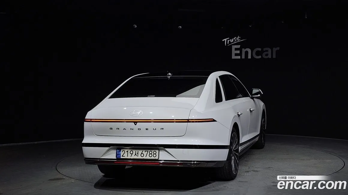 Hyundai Grandeur 2023 из KR, фото 2
