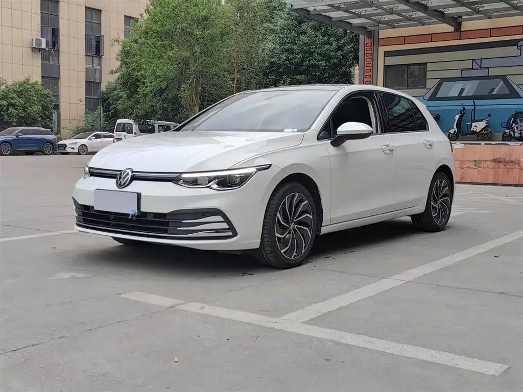 Volkswagen Golf 2022 из CN, фото 1
