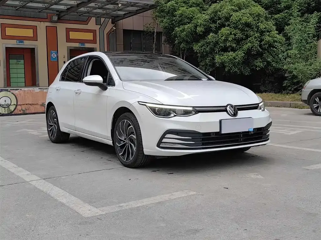 Volkswagen Golf 2022 из CN, фото 6