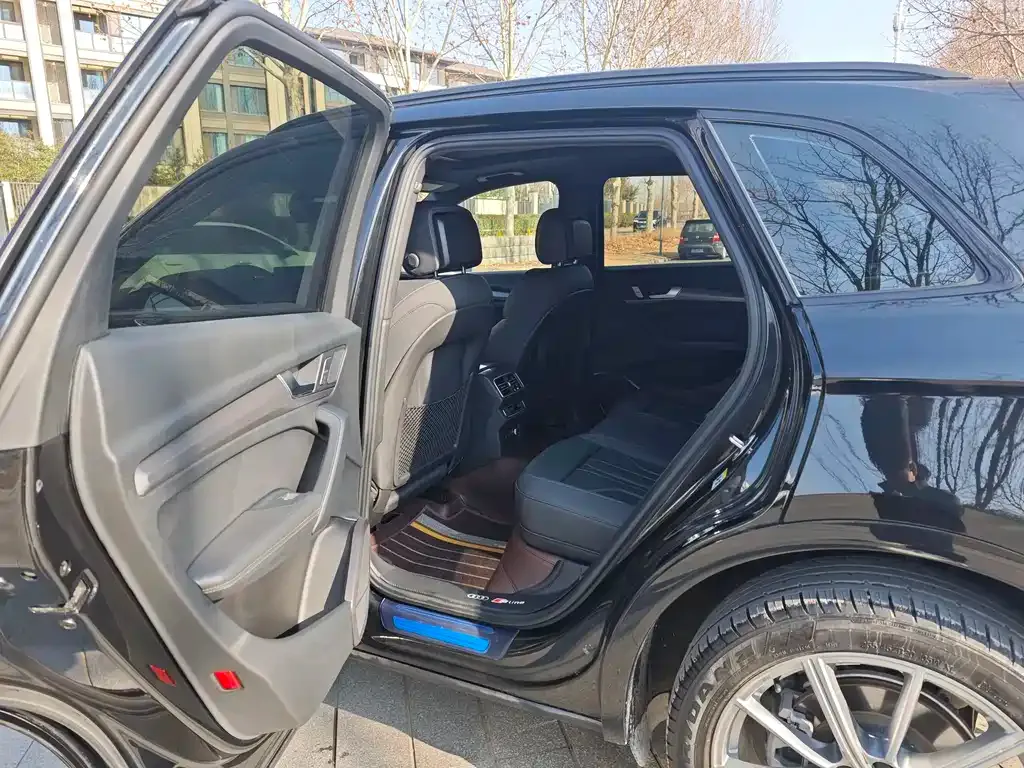 Audi Q5L 2023 из CN, фото 7
