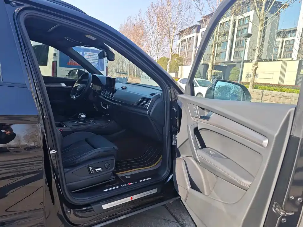 Audi Q5L 2023 из CN, фото 3