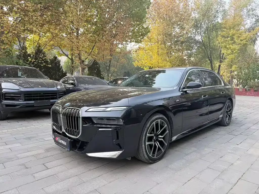 BMW 7 Series 2024 из CN, фото 1