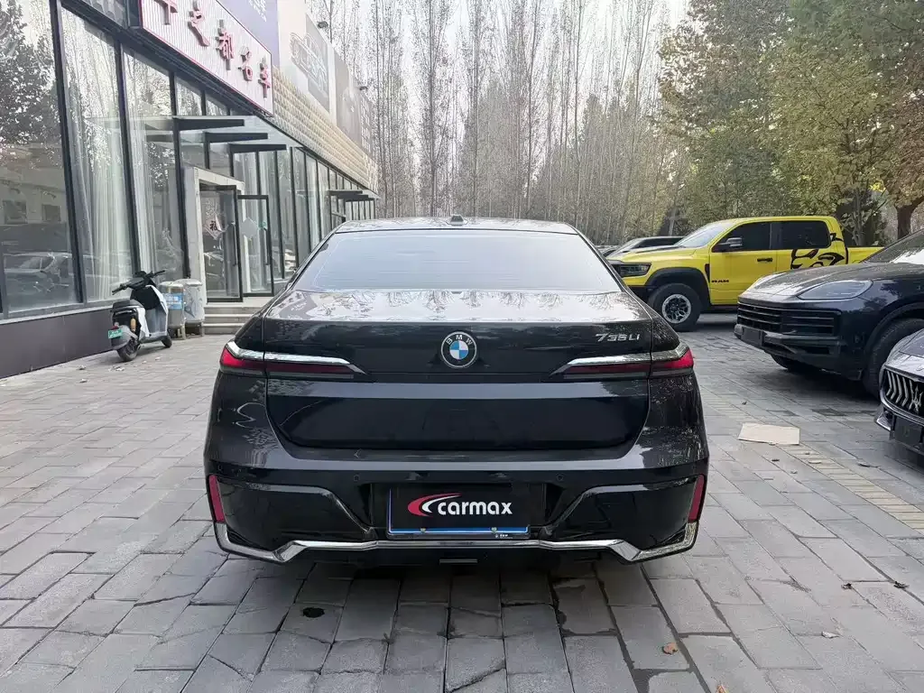 BMW 7 Series 2024 из CN, фото 8