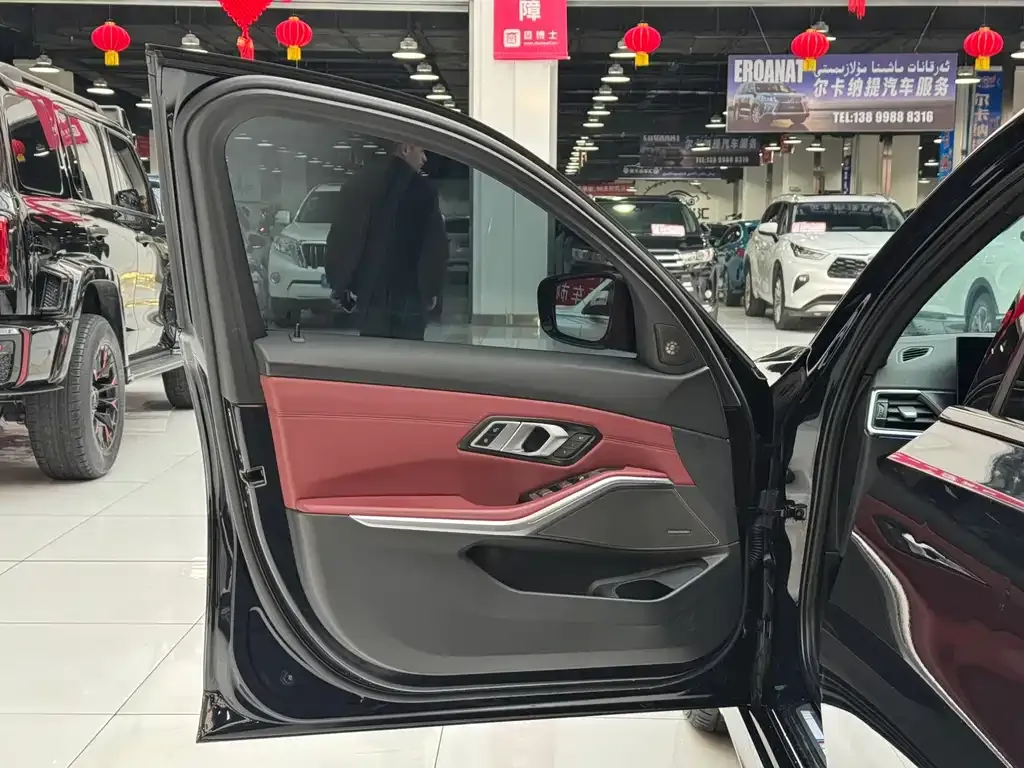 BMW 3 Series 2023 из CN, фото 8