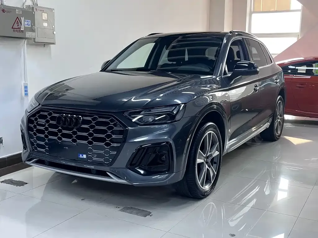 Audi Q5L 2022 из CN, фото 1