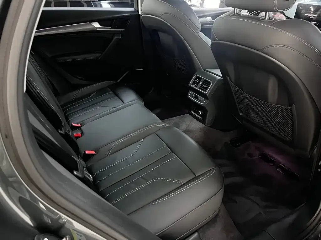 Audi Q5L 2022 из CN, фото 3