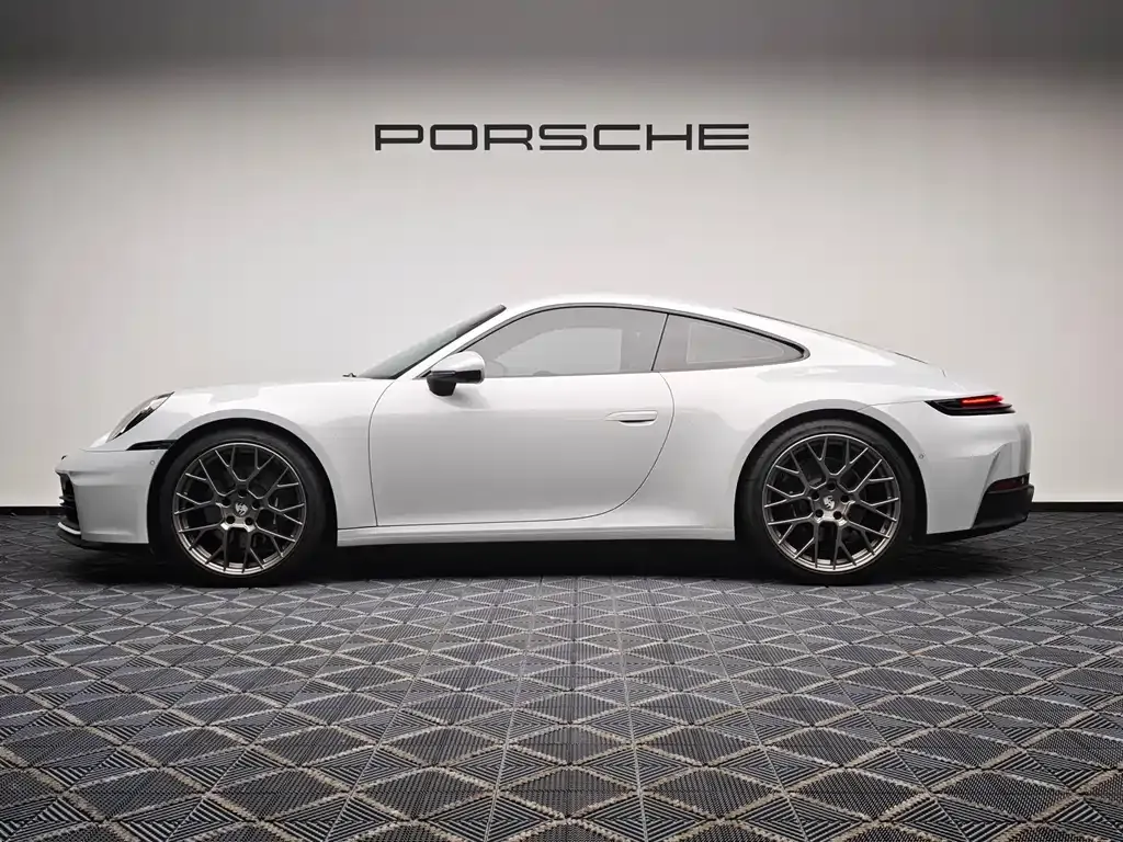 Porsche 911 2025 из CN, фото 7