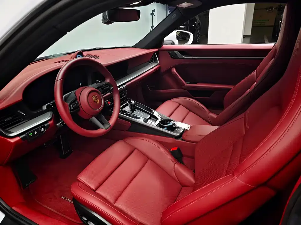 Porsche 911 2025 из CN, фото 2
