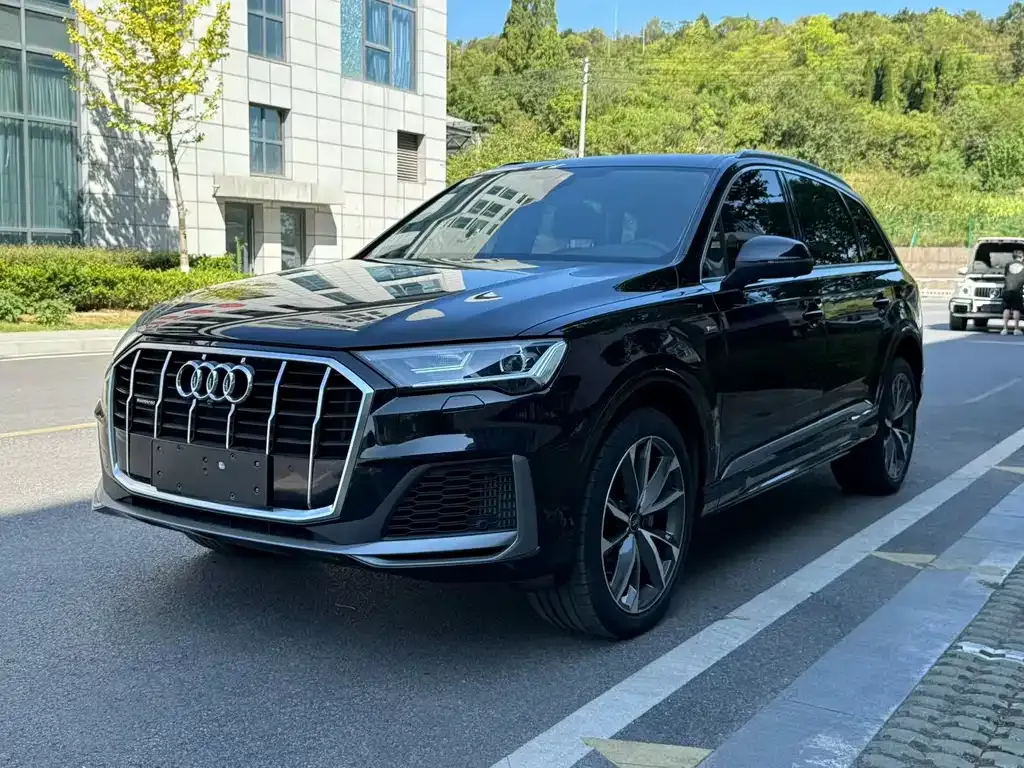 Audi Q7 2022 из CN, фото 8