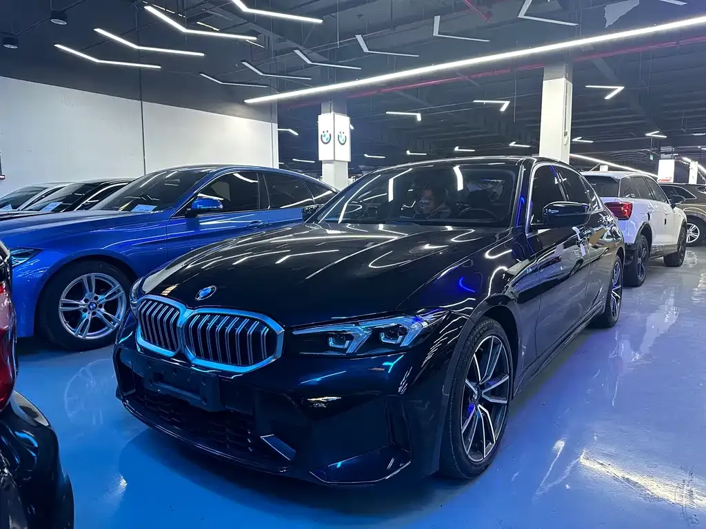 BMW 3 Series 2023 из CN, фото 2