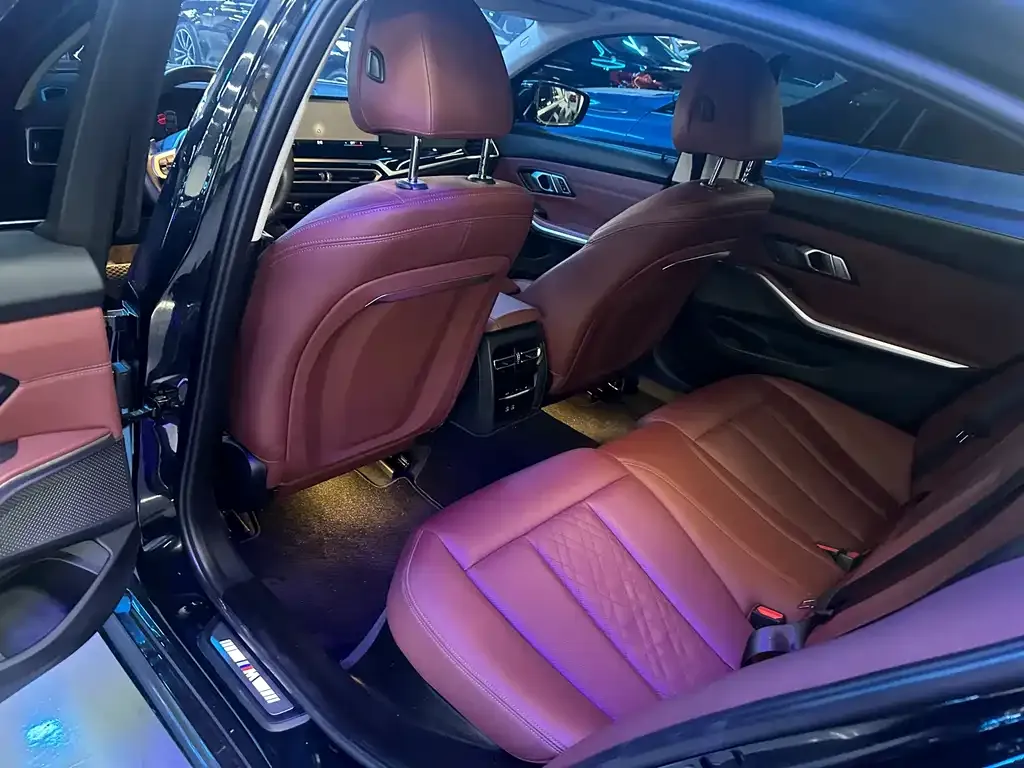 BMW 3 Series 2023 из CN, фото 6