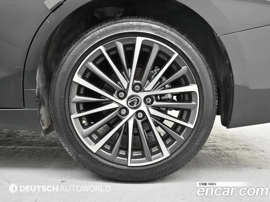 Lexus ES 2023 из KR, фото 5