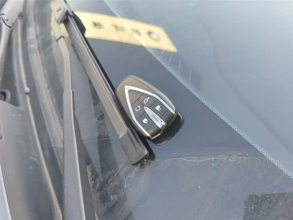 Changan UNI-V 2024 из CN, фото 4