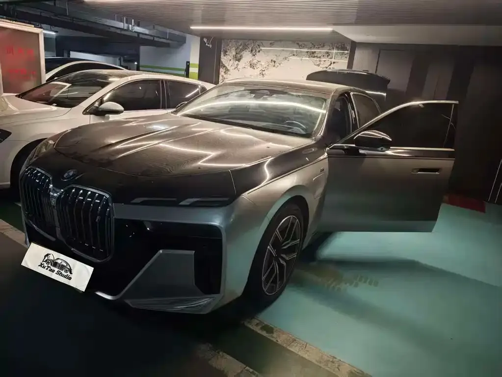 BMW i7 2023 из CN, фото 5