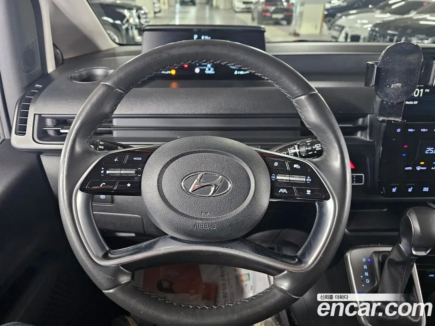 Hyundai Staria — фото 8