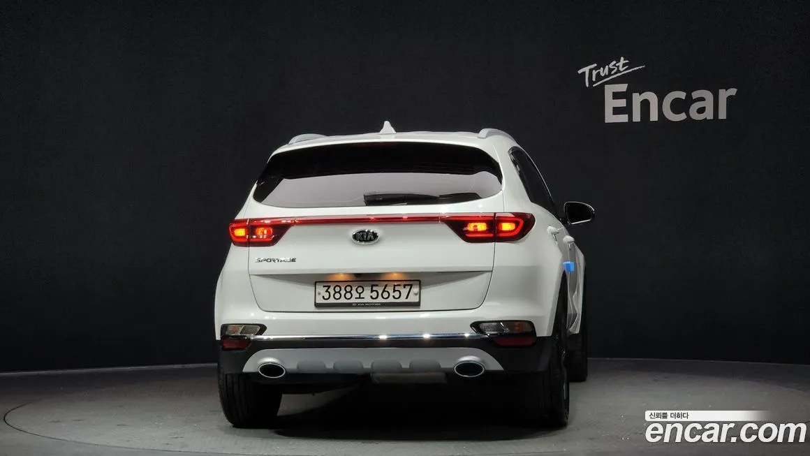 Kia Sportage — фото 10