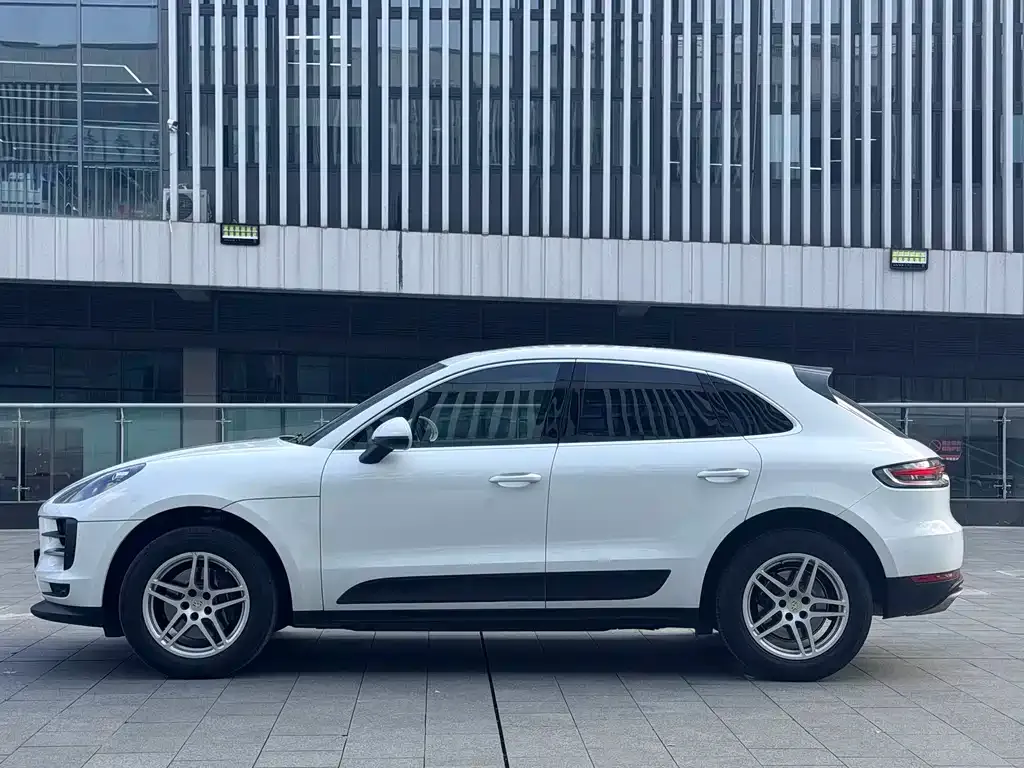 Porsche Macan 2021 из CN, фото 3