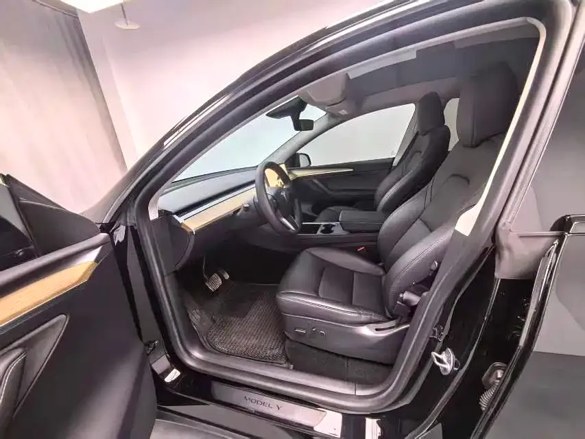 Tesla Model Y 2022 из CN, фото 9