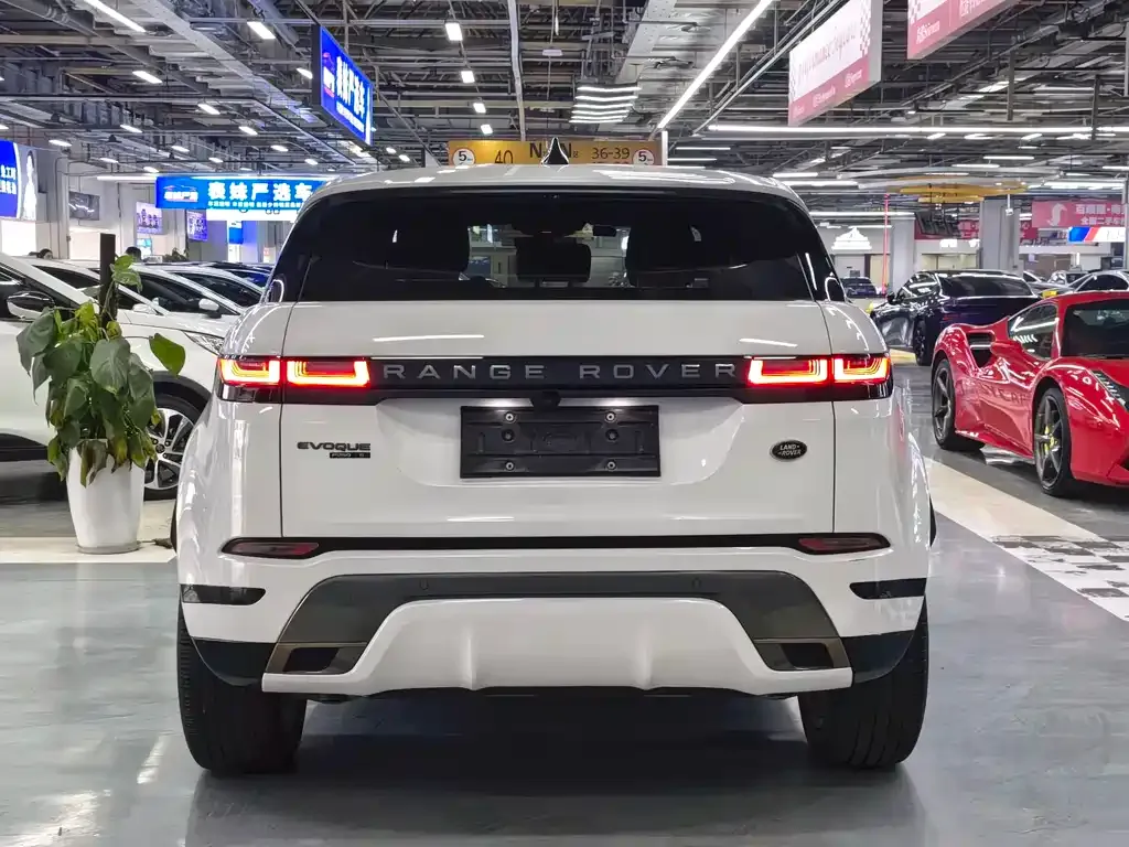 Land Rover Evoque — фото 6