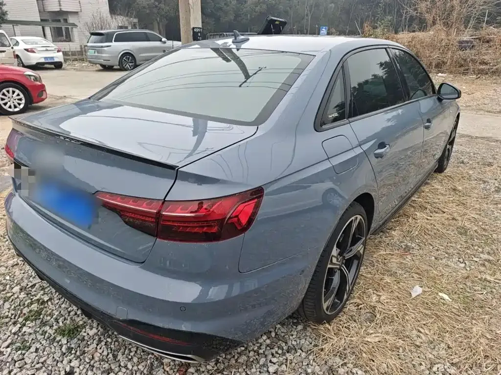 Audi A4L 2022 из CN, фото 7
