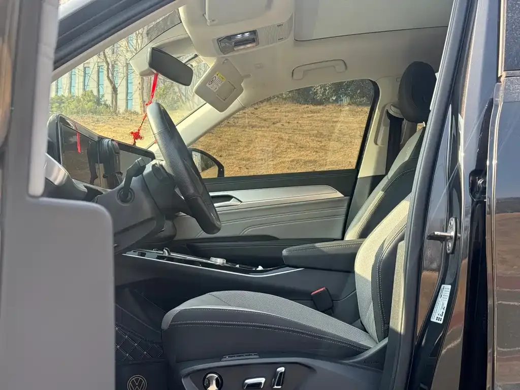 Volkswagen Tavendor 2023 из CN, фото 7