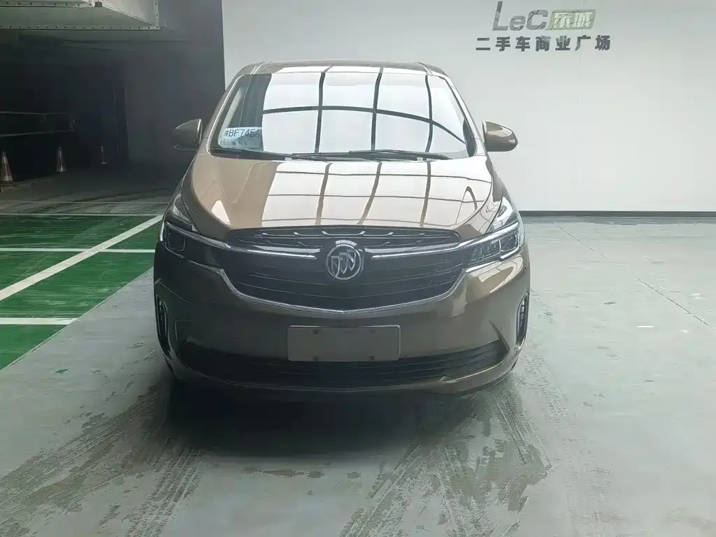 Buick GL8 2022 из CN, фото 2