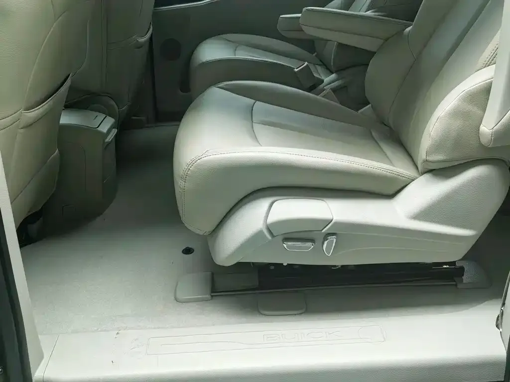 Buick GL8 2022 из CN, фото 5